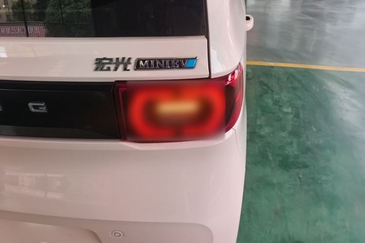 Used Wuling Hongguang MINIEV 2022 Macaron Premium Model – Lithium Iron Phosphate Right Rear Taillight