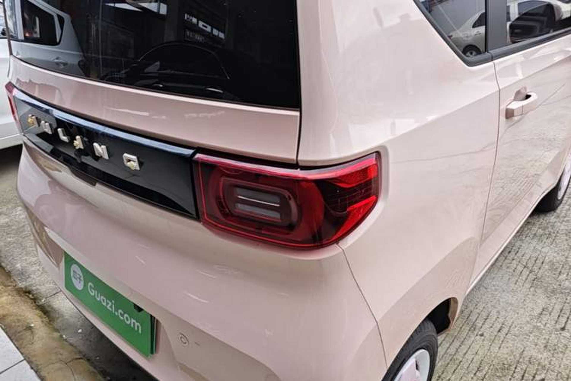 Used Wuling Hongguang MINIEV 2022 Macaron Premium Model – Lithium Iron Phosphate Right Rear Taillight