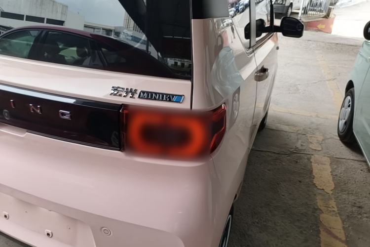 Used Wuling Hongguang MINIEV 2022 Macaron Fashion Model Lithium Iron Phosphate Right Rear Taillight