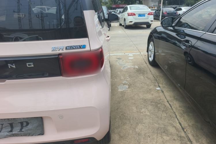 Used Wuling Hongguang MINIEV 2022 Macaron Premium Model – Lithium Iron Phosphate Right Rear Taillight
