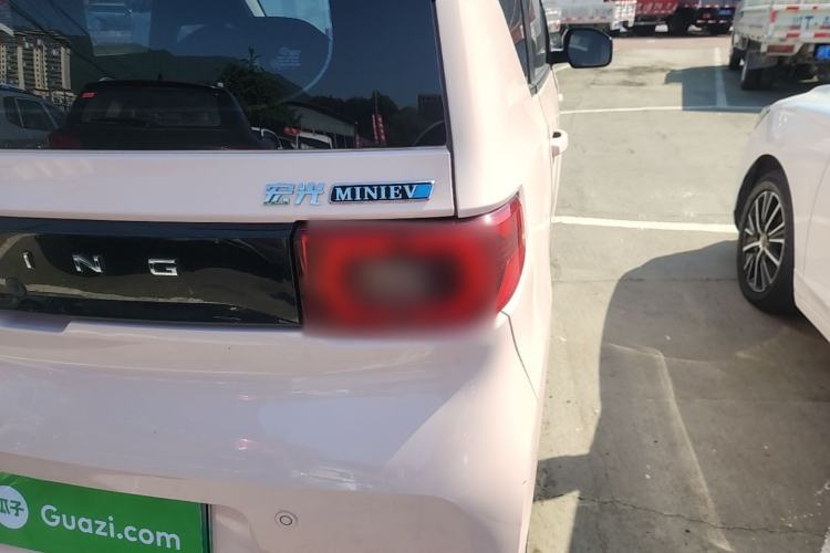 Used Wuling Hongguang MINIEV 2022 Macaron Premium Model – Lithium Ternary Battery Right Rear Taillight