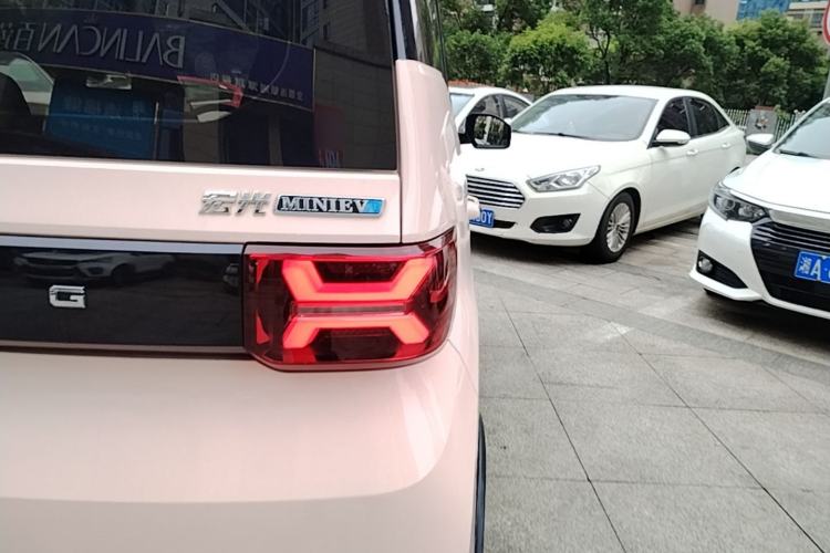 Used Wuling Hongguang MINIEV 2022 GAMEBOY 200km Gaming Edition with Lithium Iron Phosphate Right Rear Taillight
