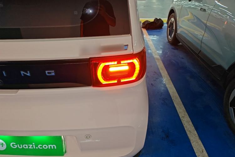 Used Wuling Hongguang MINIEV 2022 Macaron Premium Model – Lithium Ternary Battery Right Rear Taillight