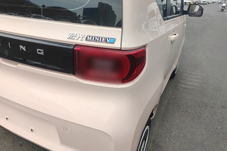Used Wuling Hongguang MINIEV 2022 Macaron Premium Model – Lithium Iron Phosphate Right Rear Taillight