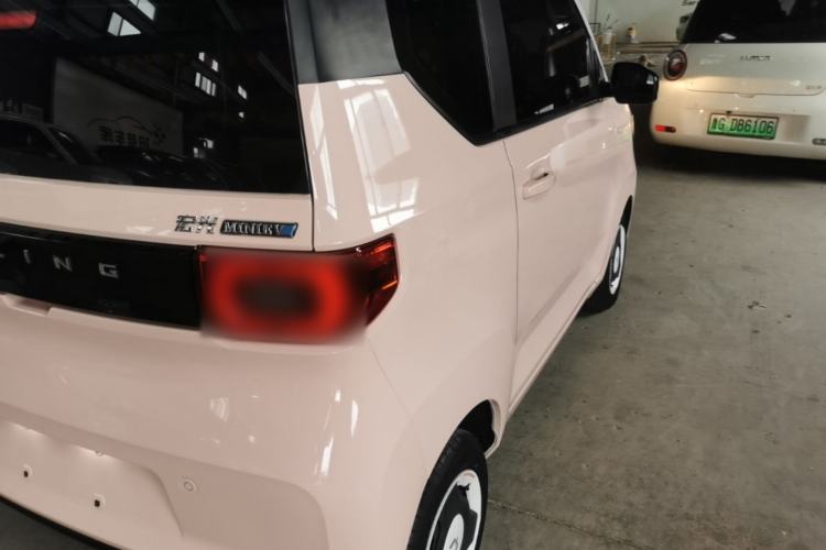 Used Wuling Hongguang MINIEV 2022 Macaron Premium Model – Lithium Iron Phosphate Right Rear Taillight