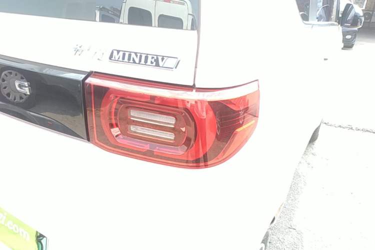 Used Wuling Hongguang MINIEV 2022 Enjoy Edition Lithium Iron Phosphate Right Rear Taillight