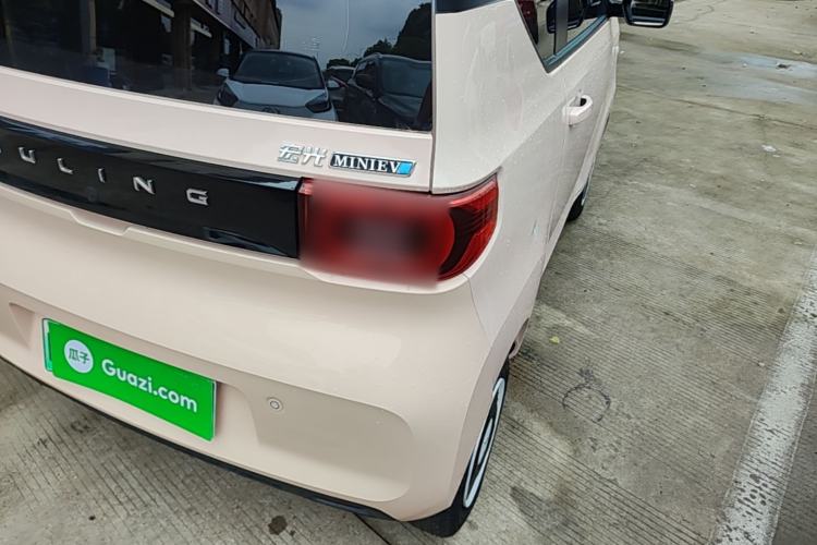 Used Wuling Hongguang MINIEV 2022 Macaron Premium Model – Lithium Ternary Battery Right Rear Taillight