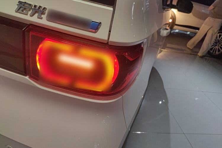 Used Wuling Hongguang MINIEV 2022 Macaron Premium Model – Lithium Iron Phosphate Right Rear Taillight