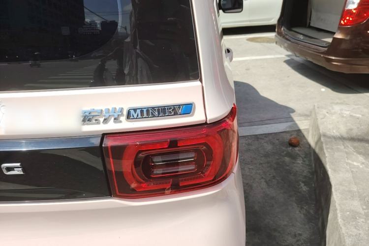 Used Wuling Hongguang MINIEV 2022 Macaron Premium Model – Lithium Iron Phosphate Right Rear Taillight