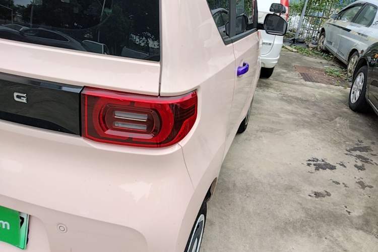 Used Wuling Hongguang MINIEV 2022 Macaron Fashion Model Lithium Iron Phosphate Right Rear Taillight