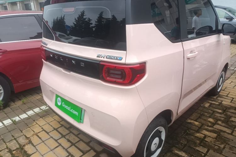 Used Wuling Hongguang MINIEV 2022 Macaron Premium Model – Lithium Iron Phosphate Right Rear Taillight