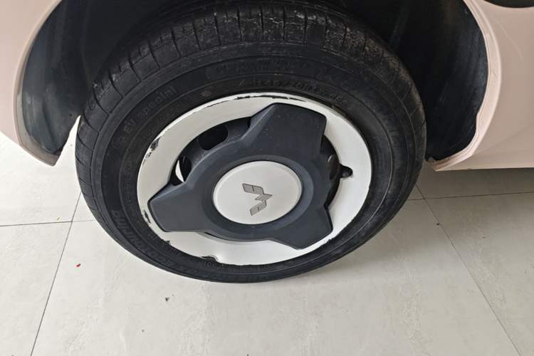 Used Wuling Hongguang MINIEV 2022 Macaron Premium Model – Lithium Ternary Battery Right Rear Wheel Hub