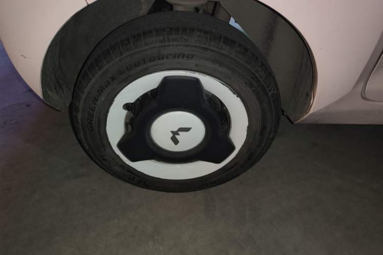 Used Wuling Hongguang MINIEV 2022 Macaron Premium Model – Lithium Iron Phosphate Right Rear Wheel Hub