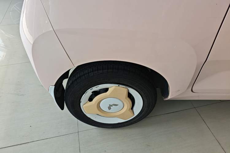 Used Wuling Hongguang MINIEV 2022 Enjoy Edition Lithium Iron Phosphate Right Rear Wheel Hub