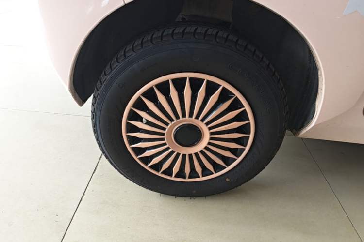 Used Wuling Hongguang MINIEV 2022 Macaron Premium Model – Lithium Iron Phosphate Right Rear Wheel Hub