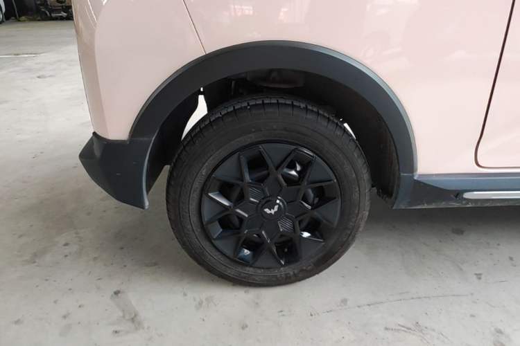 Used Wuling Hongguang MINIEV 2022 GAMEBOY 200km Gaming Edition with Lithium Iron Phosphate Right Rear Wheel Hub