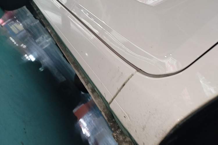 Used Wuling Hongguang MINIEV 2022 Macaron Premium Model – Lithium Iron Phosphate Right Side Sill