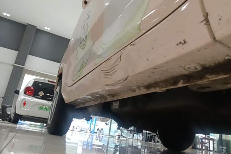 Used Wuling Hongguang MINIEV 2022 Macaron Premium Model – Lithium Iron Phosphate Right Side Sill
