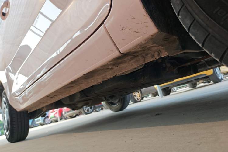 Used Wuling Hongguang MINIEV 2022 Macaron Premium Model – Lithium Iron Phosphate Right Side Sill