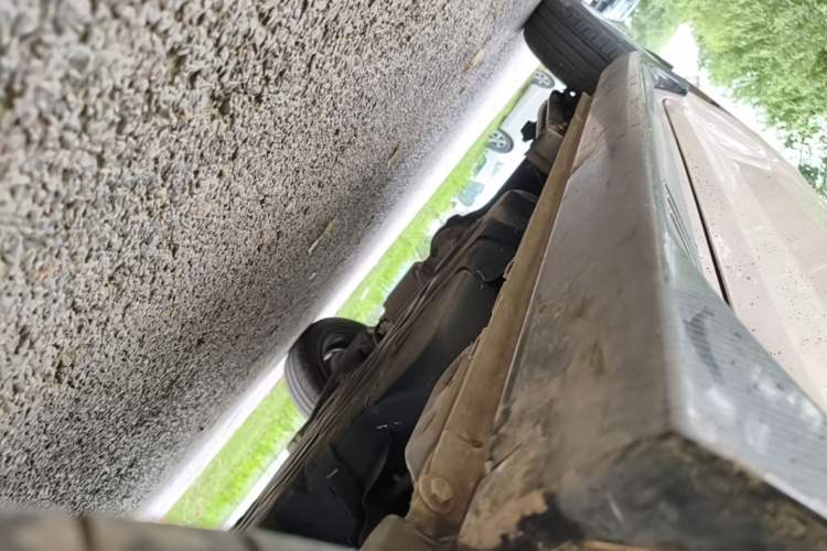 Used Wuling Hongguang MINIEV 2022 Macaron Premium Model – Lithium Iron Phosphate Right Side Sill