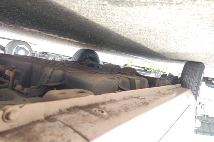 Used Wuling Hongguang MINIEV 2022 Macaron Premium Model – Lithium Iron Phosphate Right Side Sill