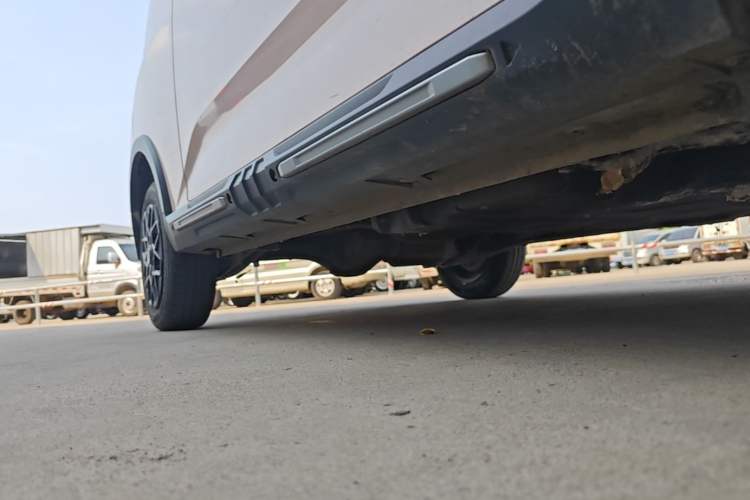 Used Wuling Hongguang MINIEV 2022 GAMEBOY 200km Gaming Edition with Lithium Iron Phosphate Right Side Sill