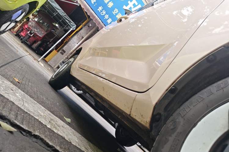 Used Wuling Hongguang MINIEV 2022 Macaron Premium Model – Lithium Iron Phosphate Right Side Sill