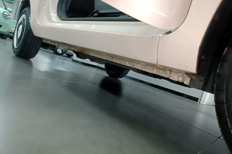 Used Wuling Hongguang MINIEV 2022 Macaron Fashion Model Lithium Iron Phosphate Right Side Sill