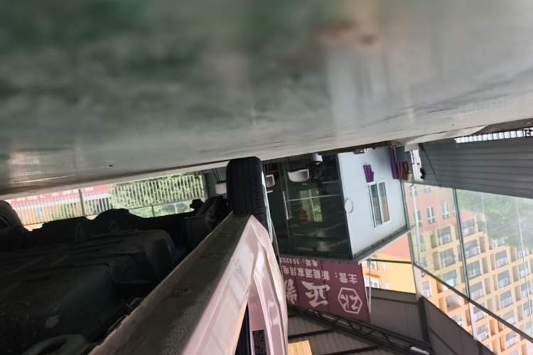Used Wuling Hongguang MINIEV 2022 Macaron Premium Model – Lithium Iron Phosphate Right Side Sill