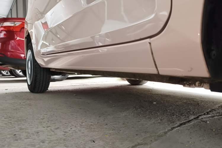 Used Wuling Hongguang MINIEV 2022 Macaron Fashion Model Lithium Iron Phosphate Right Side Sill