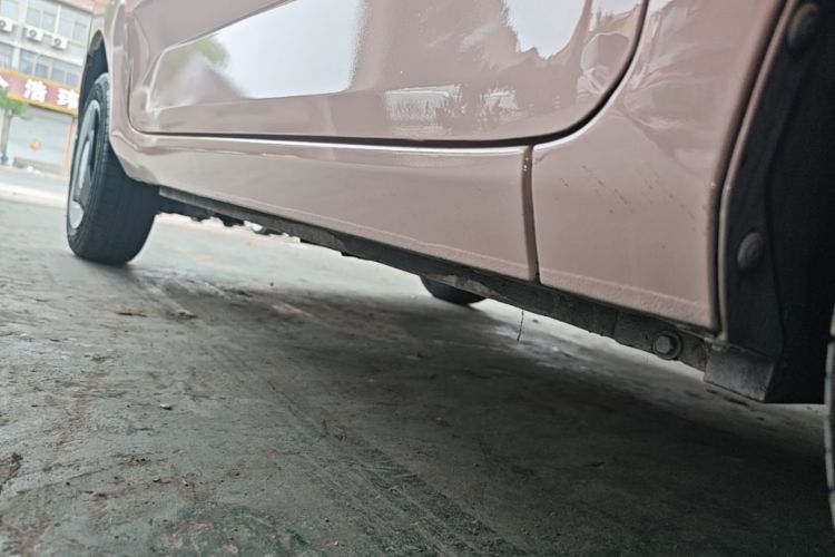 Used Wuling Hongguang MINIEV 2022 Macaron Premium Model – Lithium Ternary Battery Right Side Sill