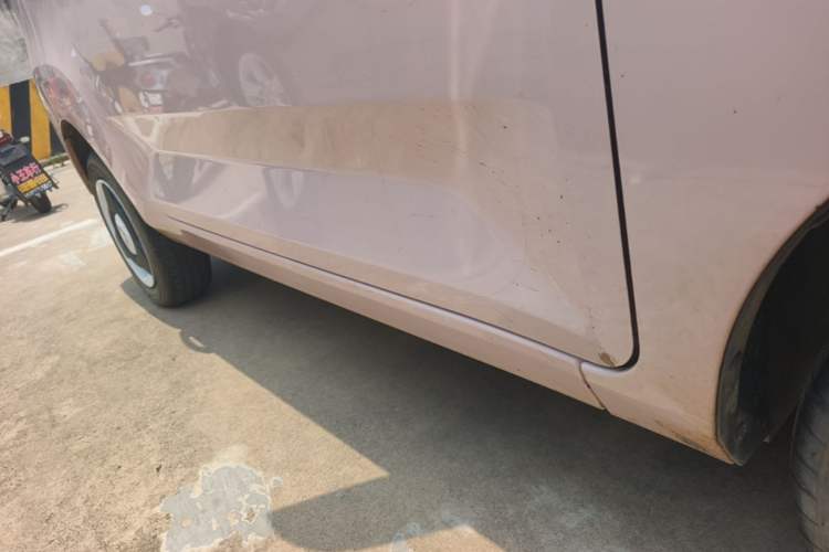 Used Wuling Hongguang MINIEV 2022 Macaron Premium Model – Lithium Iron Phosphate Right Side Sill