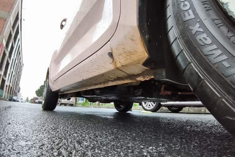 Used Wuling Hongguang MINIEV 2022 Macaron Premium Model – Lithium Ternary Battery Right Side Sill