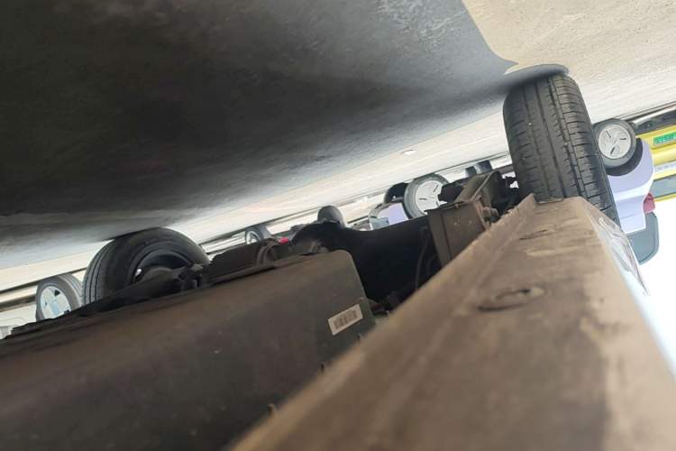 Used Wuling Hongguang MINIEV 2022 Macaron Fashion Model Lithium Iron Phosphate Right Side Sill