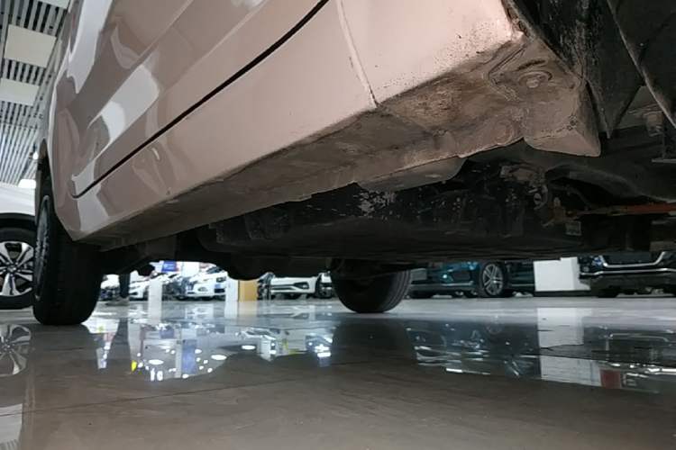 Used Wuling Hongguang MINIEV 2022 Macaron Premium Model – Lithium Iron Phosphate Right Side Sill