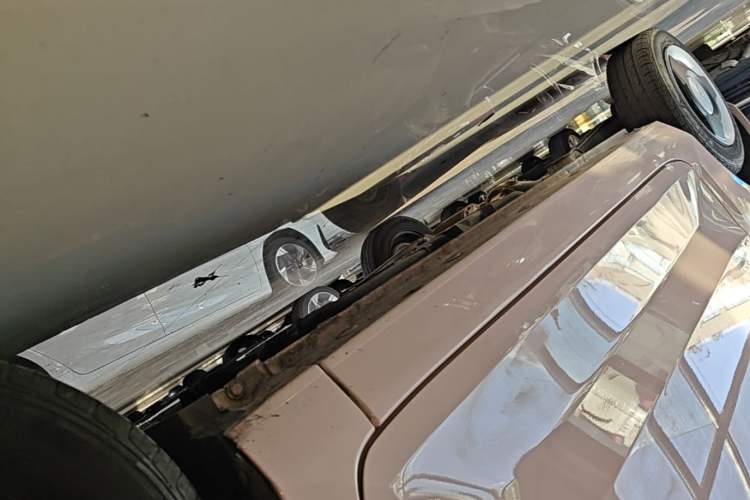 Used Wuling Hongguang MINIEV 2022 Macaron Premium Model – Lithium Iron Phosphate Right Side Sill