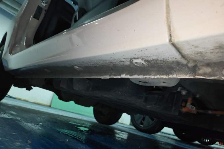 Used Wuling Hongguang MINIEV 2022 Macaron Premium Model – Lithium Ternary Battery Right Side Sill