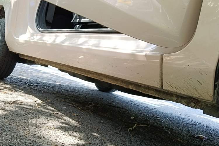 Used Wuling Hongguang MINIEV 2022 Macaron Premium Model – Lithium Iron Phosphate Right Side Sill