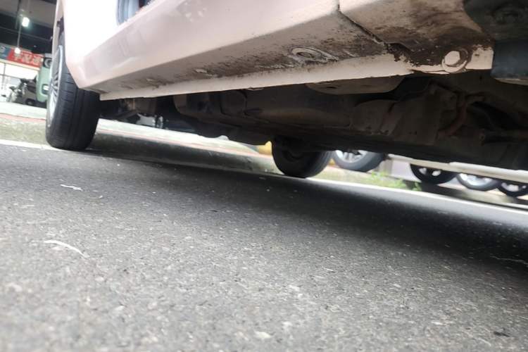 Used Wuling Hongguang MINIEV 2022 Macaron Premium Model – Lithium Iron Phosphate Right Side Sill