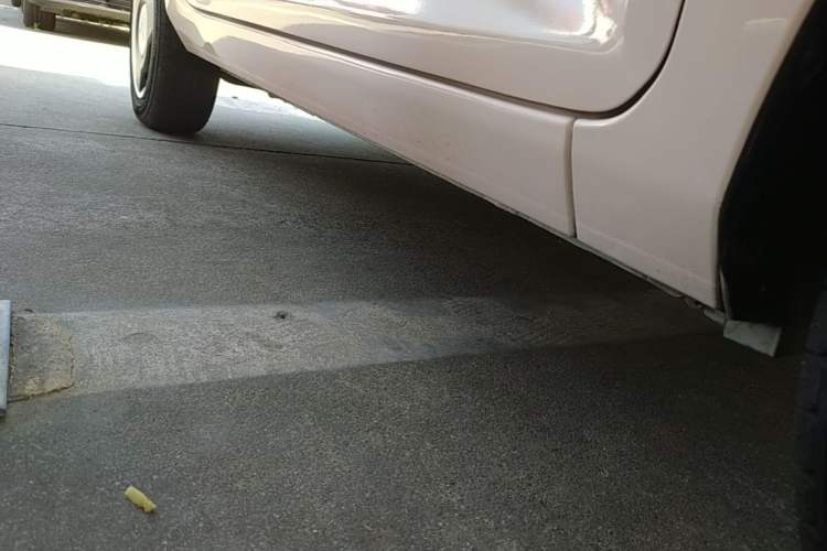 Used Wuling Hongguang MINIEV 2022 Macaron Premium Model – Lithium Iron Phosphate Right Side Sill