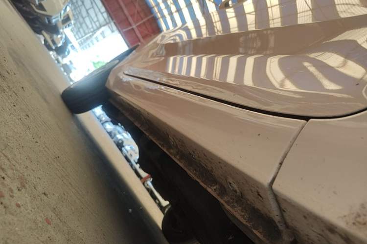 Used Wuling Hongguang MINIEV 2022 Macaron Premium Model – Lithium Ternary Battery Right Side Sill