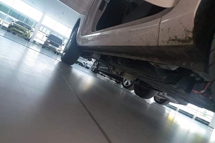 Used Wuling Hongguang MINIEV 2022 Macaron Premium Model – Lithium Iron Phosphate Right Side Sill