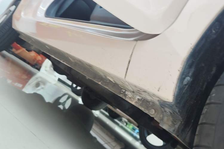 Used Wuling Hongguang MINIEV 2022 Macaron Premium Model – Lithium Iron Phosphate Right Side Sill