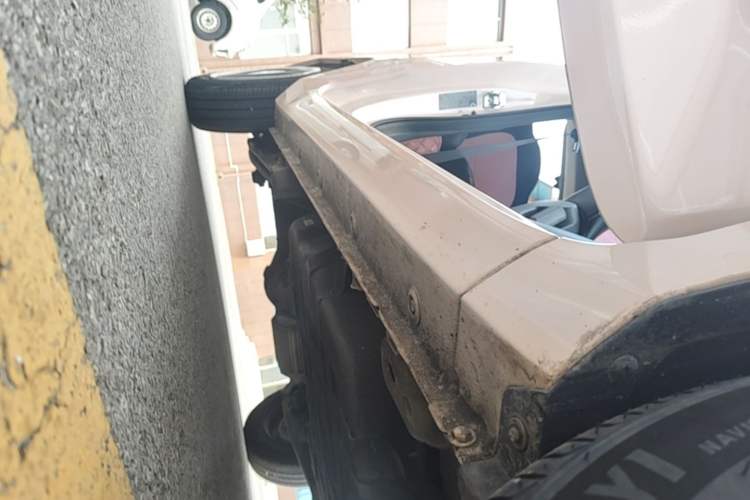 Used Wuling Hongguang MINIEV 2022 Macaron Premium Model – Lithium Iron Phosphate Right Side Sill