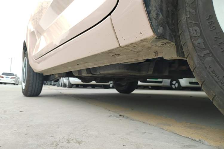 Used Wuling Hongguang MINIEV 2022 Macaron Premium Model – Lithium Iron Phosphate Right Side Sill