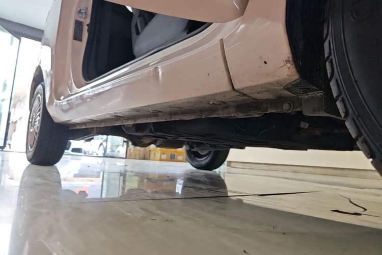 Used Wuling Hongguang MINIEV 2022 Macaron Premium Model – Lithium Iron Phosphate Right Side Sill