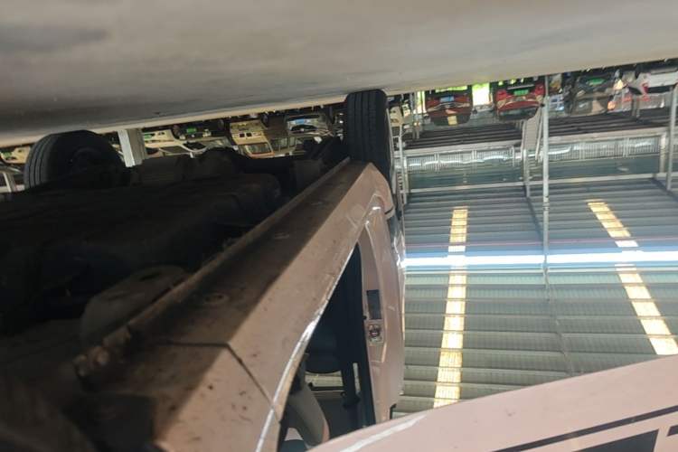 Used Wuling Hongguang MINIEV 2022 Macaron Premium Model – Lithium Iron Phosphate Right Side Sill