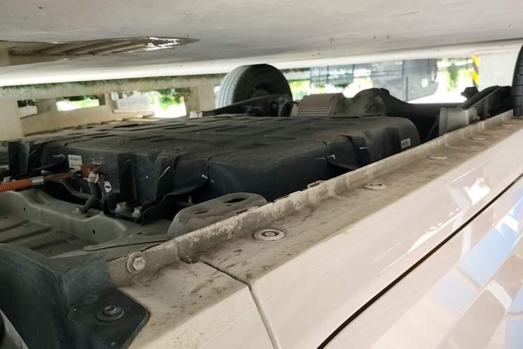 Used Wuling Hongguang MINIEV 2022 Macaron Premium Model – Lithium Iron Phosphate Right Side Sill