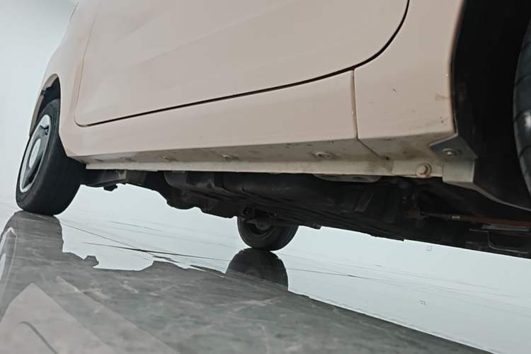 Used Wuling Hongguang MINIEV 2022 Macaron Premium Model – Lithium Iron Phosphate Right Side Sill