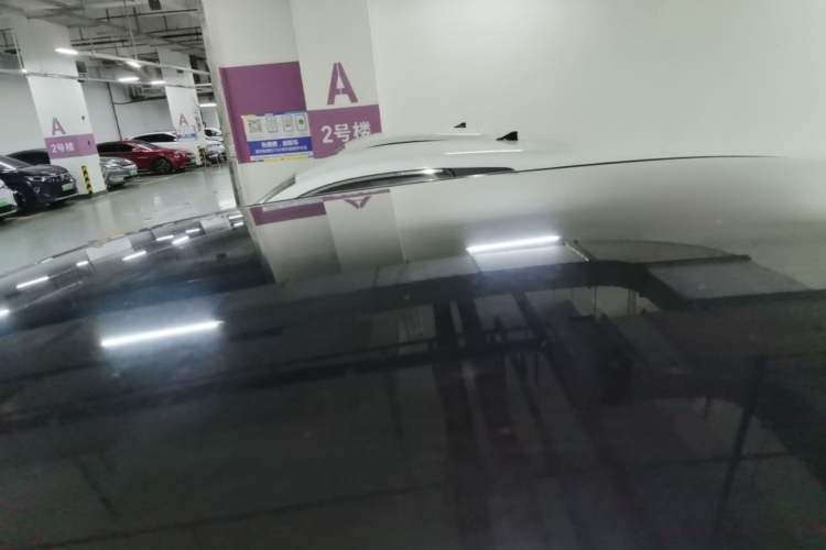 Used Wuling Hongguang MINIEV 2022 Macaron Premium Model – Lithium Iron Phosphate Roof